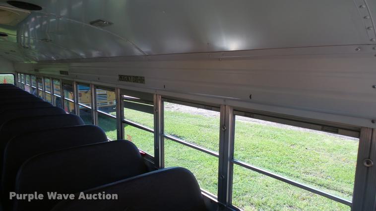 image for item DQ9182 2000 Blue Bird TC2000 school bus