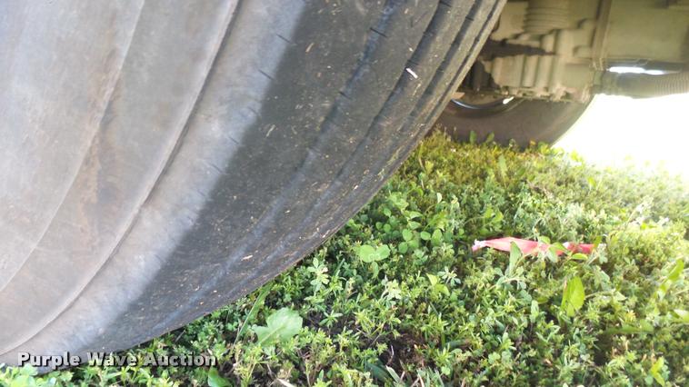 image for item DQ9182 2000 Blue Bird TC2000 school bus