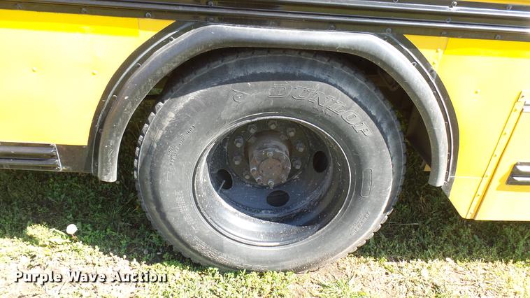 image for item DQ9182 2000 Blue Bird TC2000 school bus