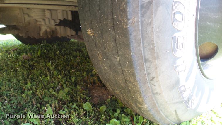 image for item DQ9182 2000 Blue Bird TC2000 school bus