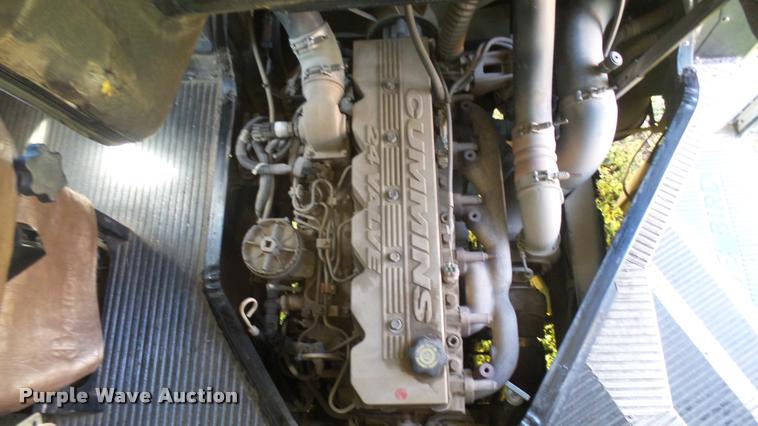 image for item DQ9182 2000 Blue Bird TC2000 school bus