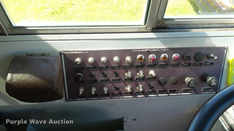 image for item DQ9183 2001 Blue Bird TC2000 school bus