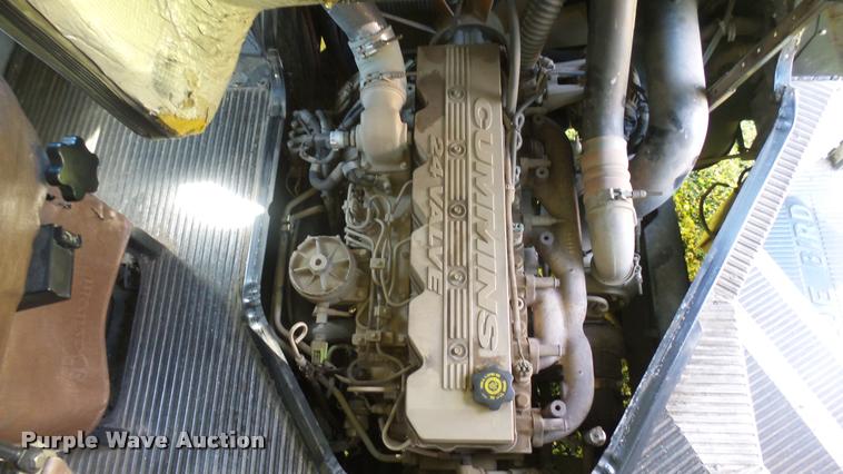 image for item DQ9183 2001 Blue Bird TC2000 school bus