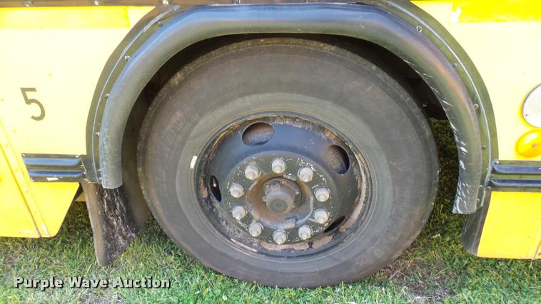 image for item DQ9183 2001 Blue Bird TC2000 school bus