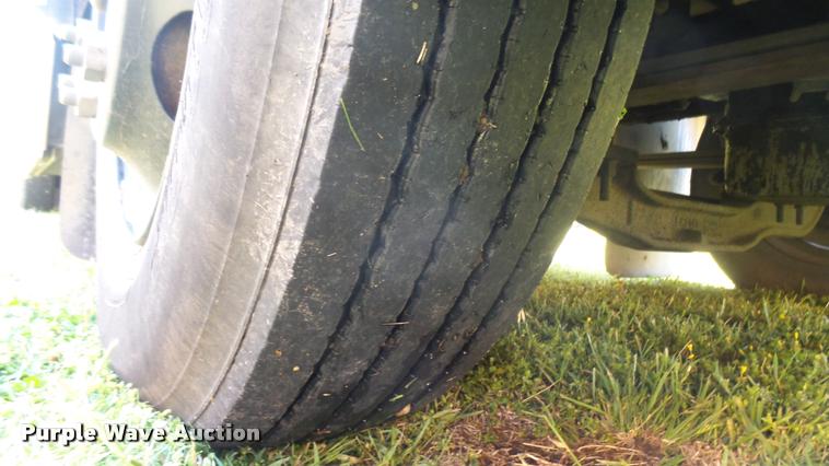 image for item DQ9183 2001 Blue Bird TC2000 school bus