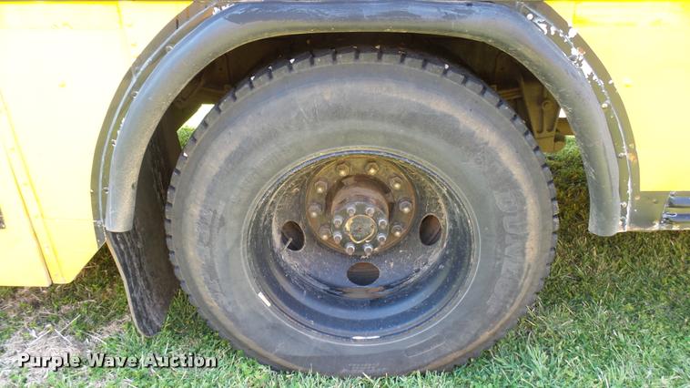 image for item DQ9183 2001 Blue Bird TC2000 school bus