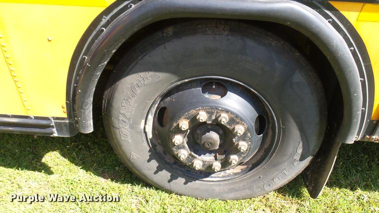 image for item DQ9183 2001 Blue Bird TC2000 school bus