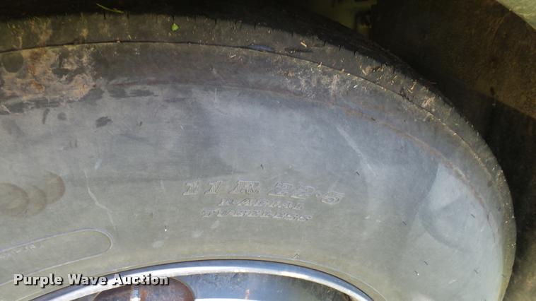 image for item DQ9183 2001 Blue Bird TC2000 school bus