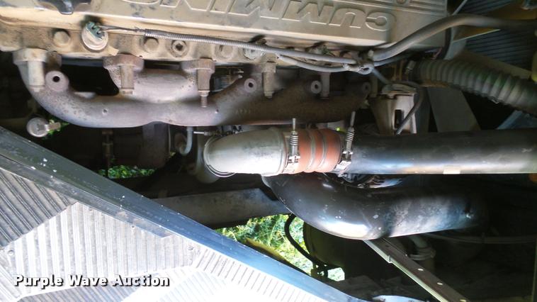 image for item DQ9185 2001 Blue Bird TC2000 school bus