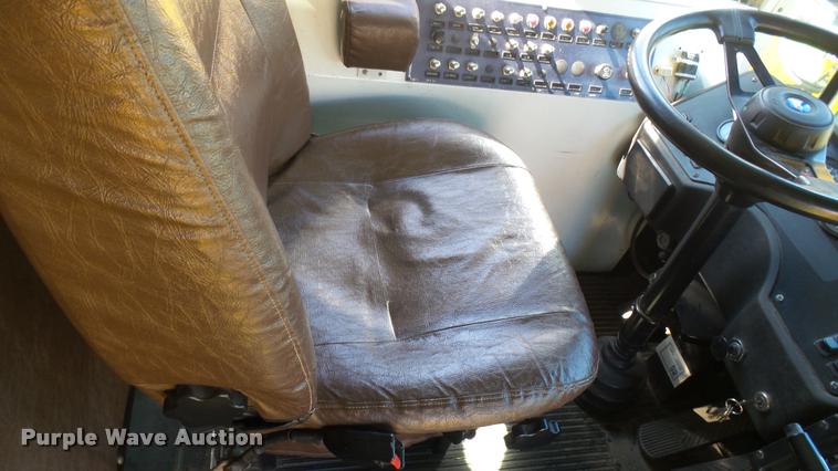 image for item DQ9185 2001 Blue Bird TC2000 school bus