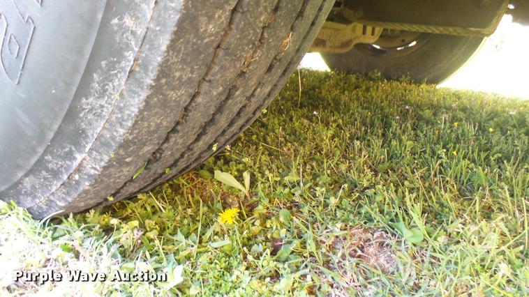 image for item DQ9185 2001 Blue Bird TC2000 school bus