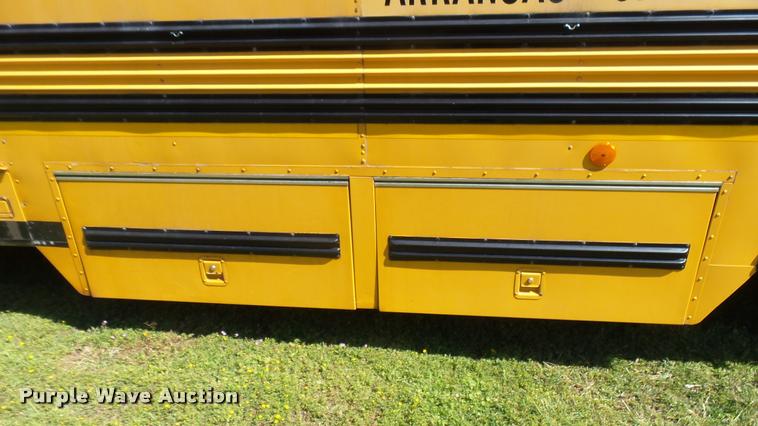 image for item DQ9185 2001 Blue Bird TC2000 school bus