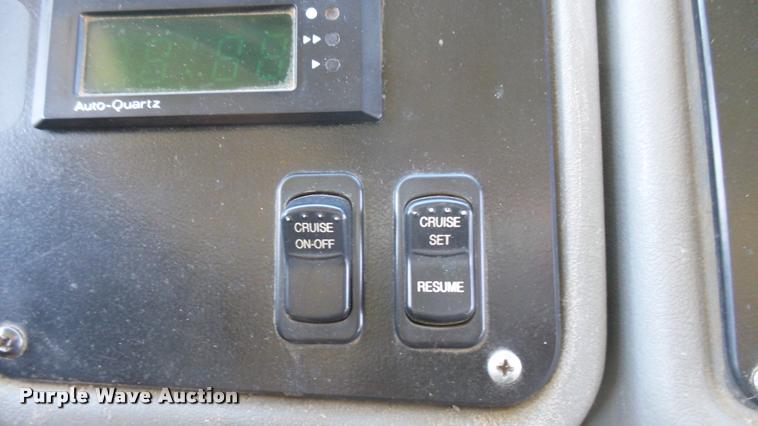 image for item DQ9186 2005 Blue Bird All American school bus