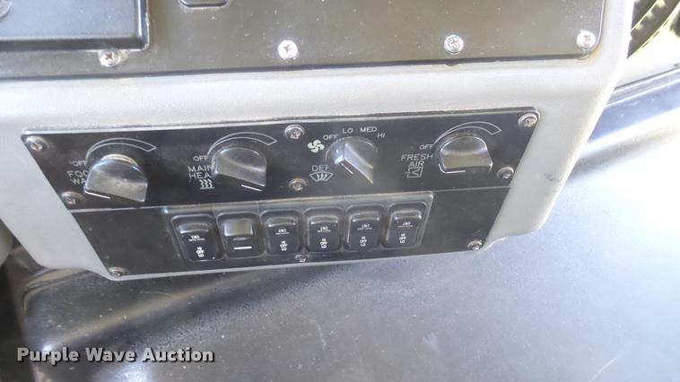 image for item DQ9186 2005 Blue Bird All American school bus