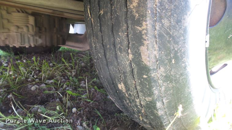 image for item DQ9186 2005 Blue Bird All American school bus