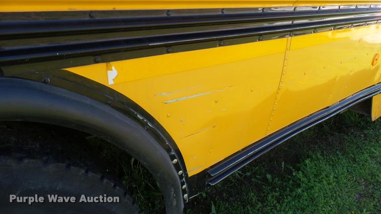 image for item DQ9186 2005 Blue Bird All American school bus