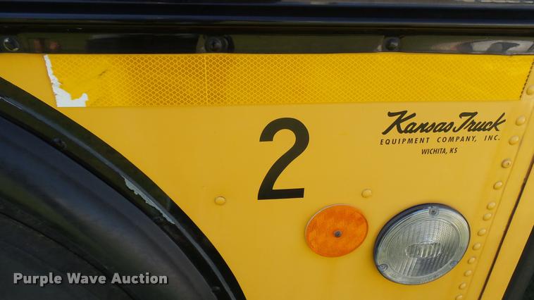 image for item DQ9186 2005 Blue Bird All American school bus