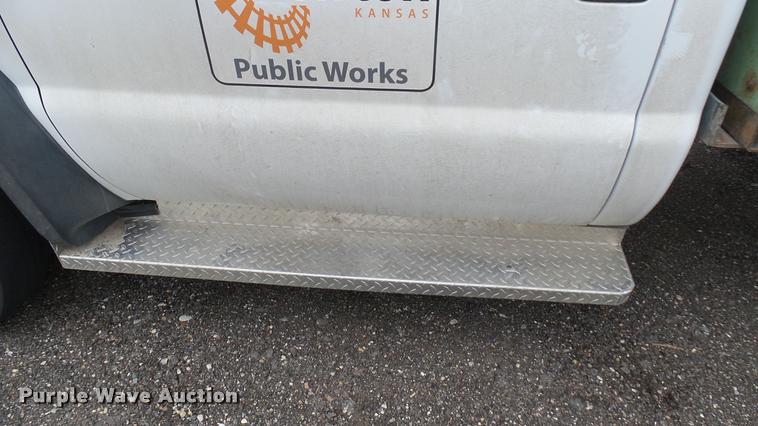 image for item DQ9206 2009 Ford F450 Super Duty service truck