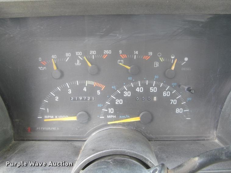 image for item J2562 1991 Chevrolet 3500 flatbed pickup truck