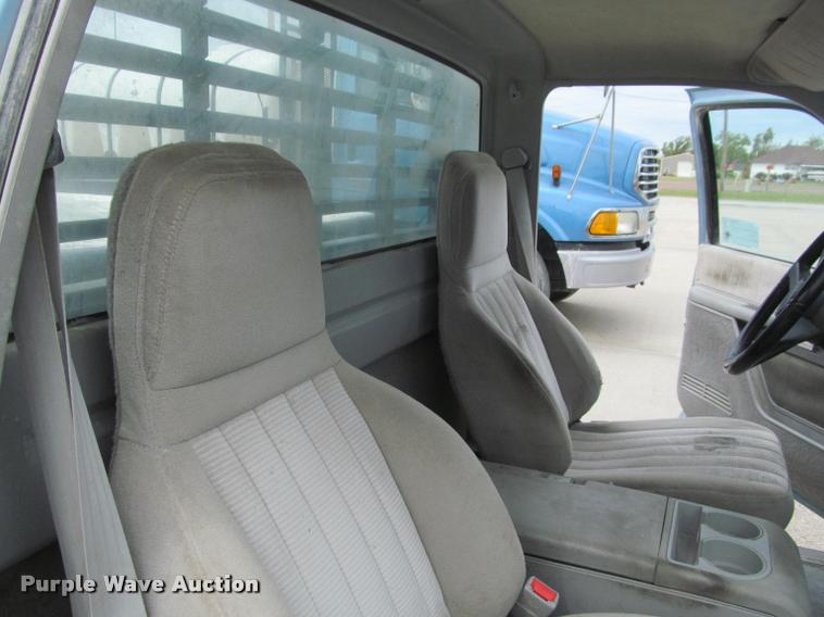 image for item J2562 1991 Chevrolet 3500 flatbed pickup truck