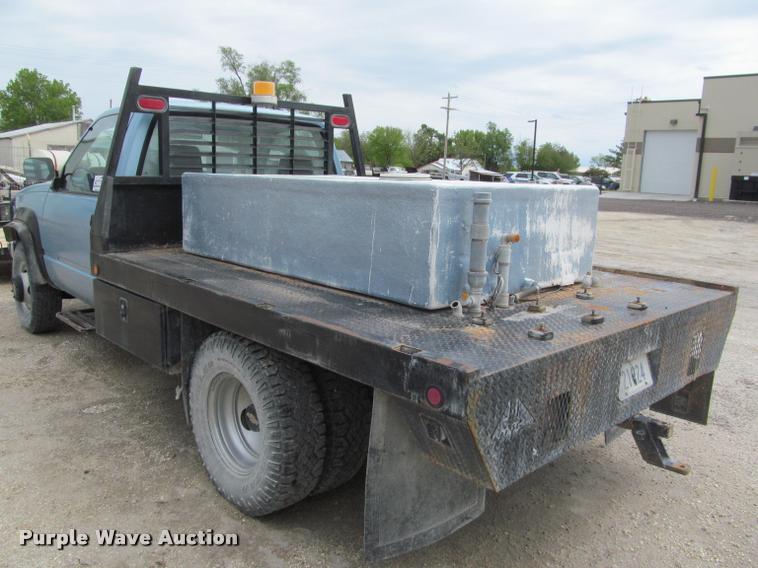 image for item J2562 1991 Chevrolet 3500 flatbed pickup truck