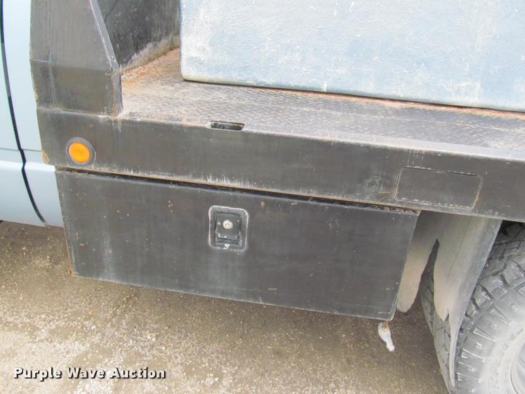 image for item J2562 1991 Chevrolet 3500 flatbed pickup truck