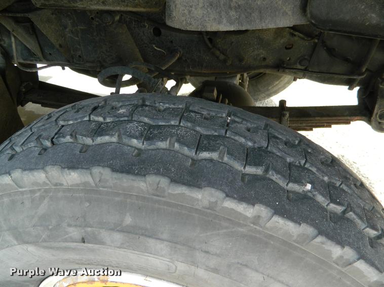 image for item K2556 1984 GMC Savanna C7000 rescue vehicle