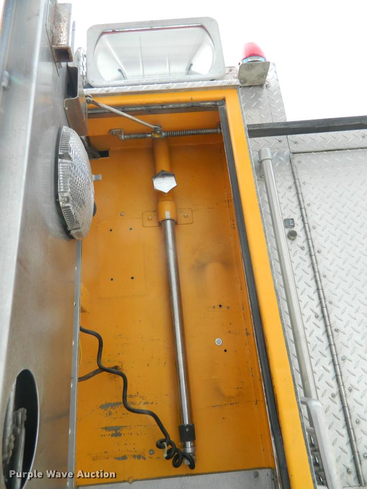 image for item K2556 1984 GMC Savanna C7000 rescue vehicle