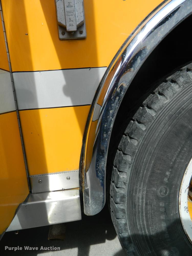 image for item K2556 1984 GMC Savanna C7000 rescue vehicle