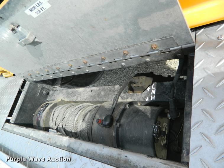 image for item K2556 1984 GMC Savanna C7000 rescue vehicle