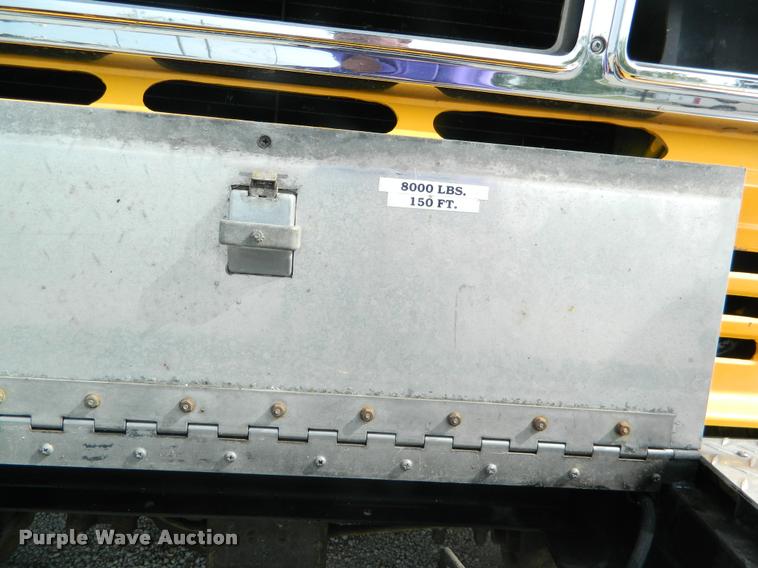 image for item K2556 1984 GMC Savanna C7000 rescue vehicle