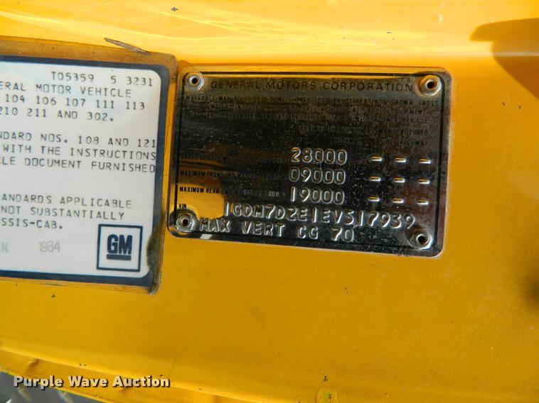 image for item K2556 1984 GMC Savanna C7000 rescue vehicle