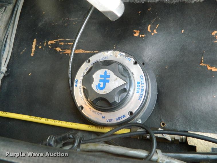 image for item K2556 1984 GMC Savanna C7000 rescue vehicle