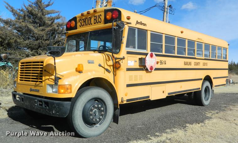 image for item K2747 1996 International 3800 school bus