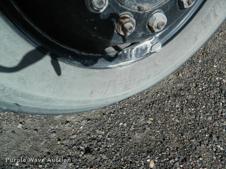 image for item K2747 1996 International 3800 school bus