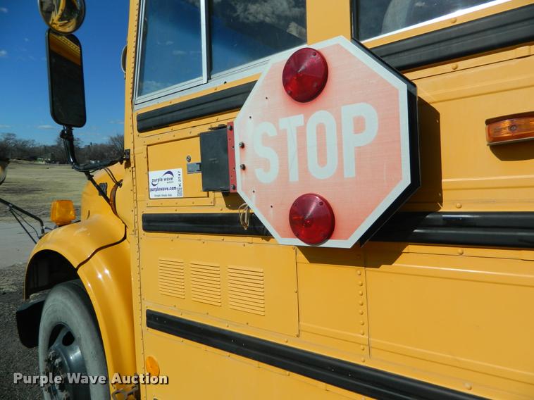 image for item K2747 1996 International 3800 school bus
