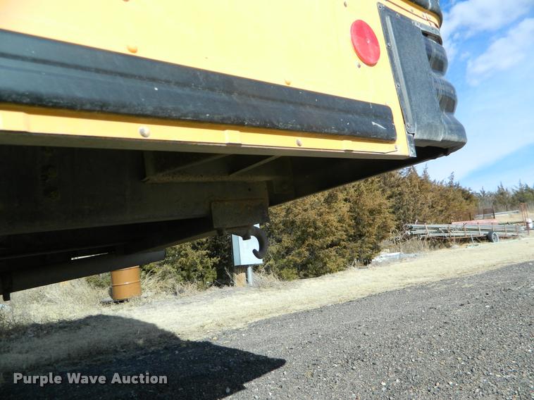 image for item K2747 1996 International 3800 school bus