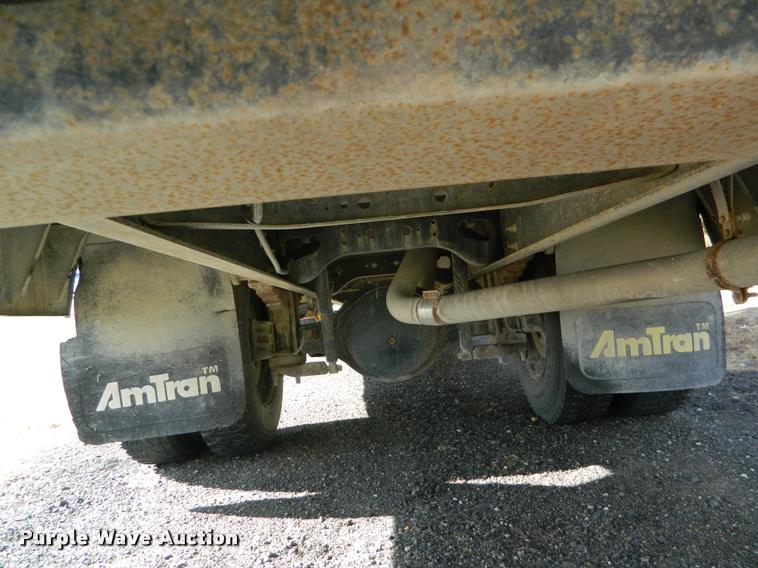 image for item K2747 1996 International 3800 school bus