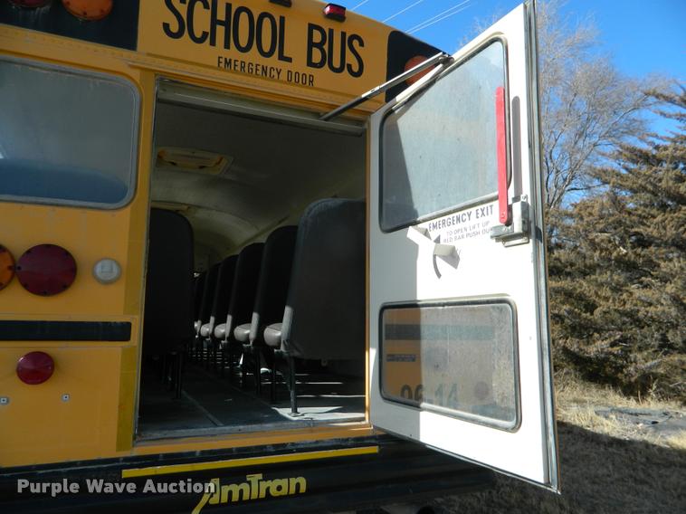 image for item K2747 1996 International 3800 school bus