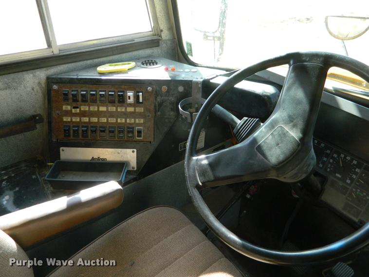 image for item K2747 1996 International 3800 school bus