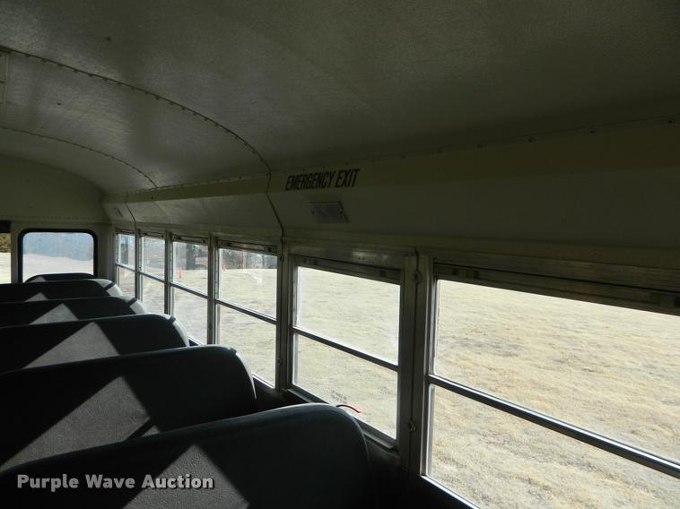 image for item K2747 1996 International 3800 school bus