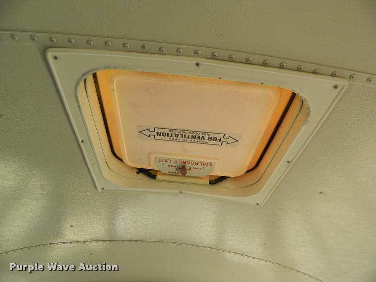 image for item K2747 1996 International 3800 school bus