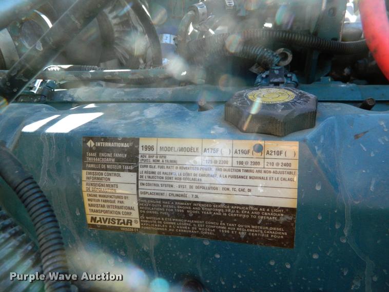 image for item K2747 1996 International 3800 school bus