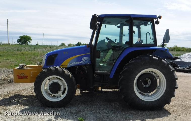 image for item K5992 2012 New Holland T5050 tractor