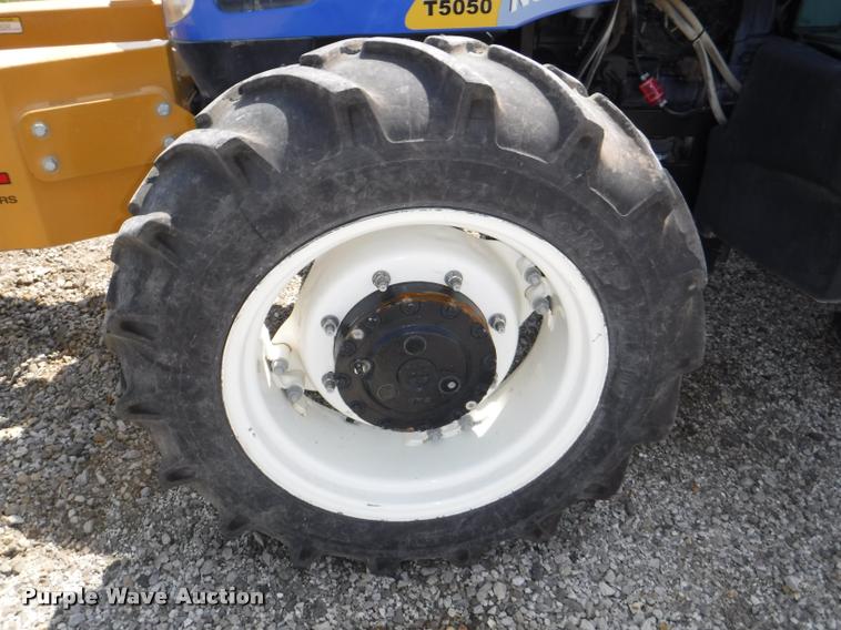 image for item K5992 2012 New Holland T5050 tractor
