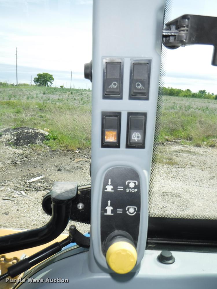 image for item K5992 2012 New Holland T5050 tractor