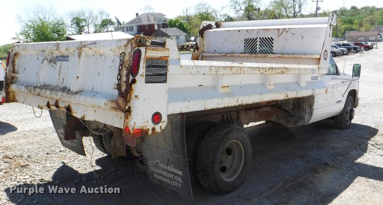 image for item K5998 1999 Chevrolet 3500 flatbed pickup truck