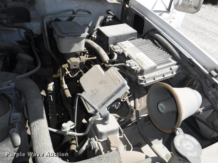 image for item K5998 1999 Chevrolet 3500 flatbed pickup truck