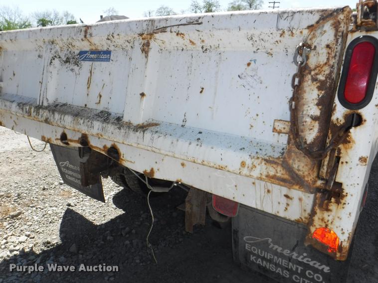 image for item K5998 1999 Chevrolet 3500 flatbed pickup truck