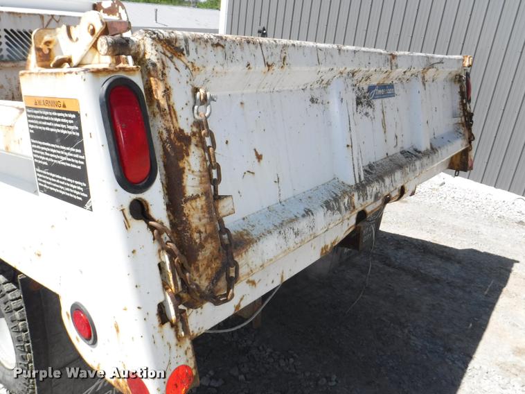 image for item K5998 1999 Chevrolet 3500 flatbed pickup truck